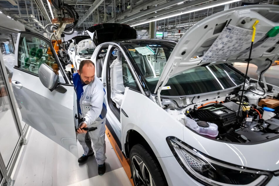 So sieht die Produktion des neuen Elektrofahrzeug ID 3 in der Volkswagen Sachsen GmbH in Zwickau aus.