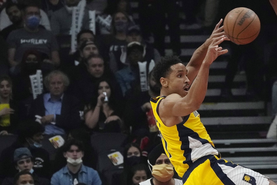 NBA: The Jazz get outpaced by Indy on their own floor in a surprising loss