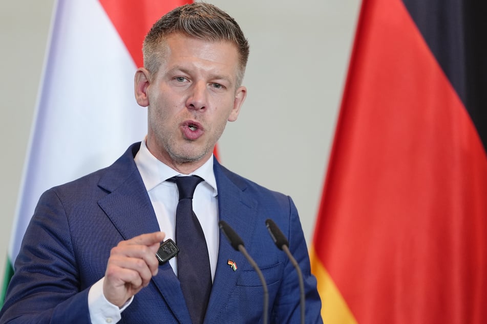 Peter Magyar (45) nutze den Berlin-Besuch auch für einen Klassiker.