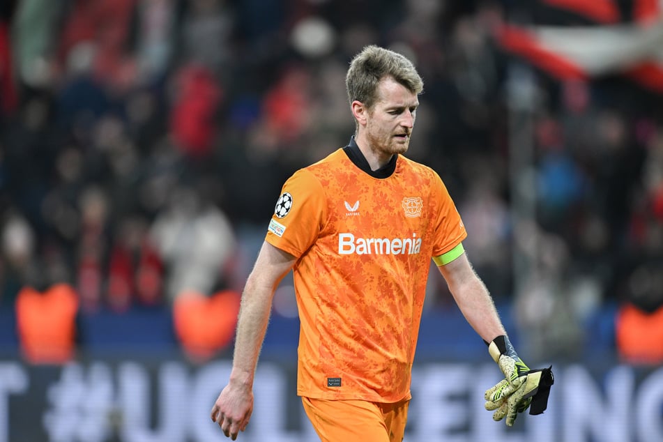 Leverkusen-Keeper Lukas Hradecky (35) verspricht, dass die Werkself zurückschlagen wird.