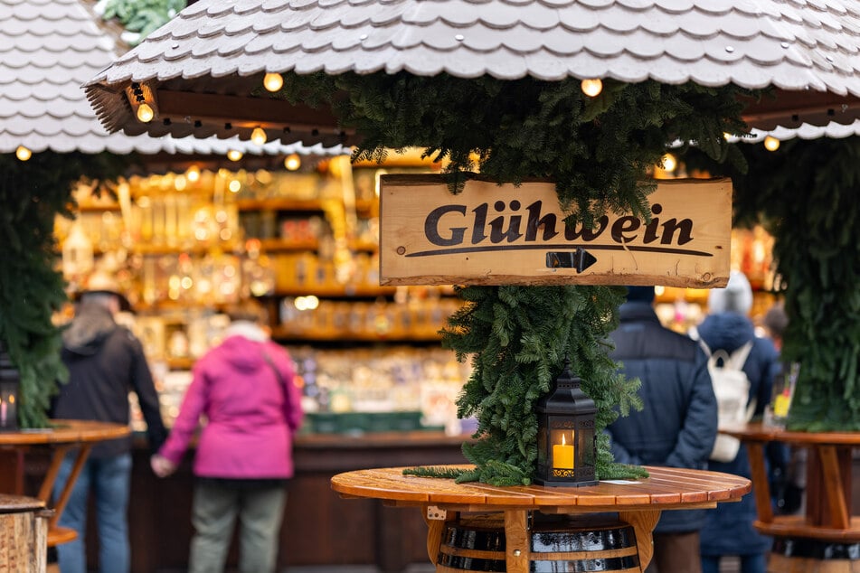 Leckeren Glühwein gibt es aber auch auf kleinen Weihnachtsmärkten.