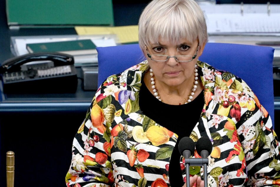 Claudia Roth bescheinigt Horst Seehofer "Totalversagen" in Moria-Krise