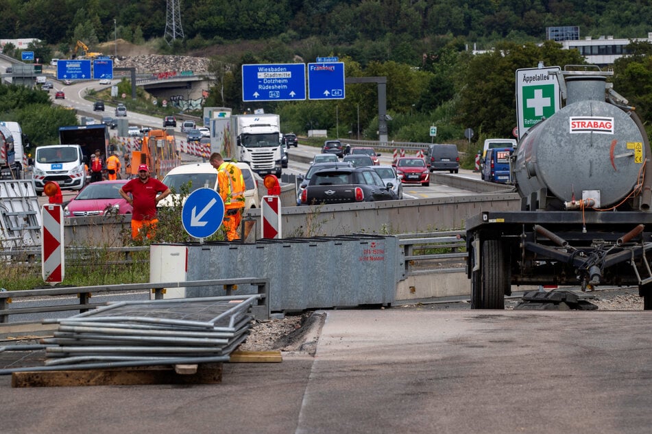 Am Verkehrsknotenpunkt Schierstein sind Staus und Sperrungen keine Seltenheit. (Archivfoto)