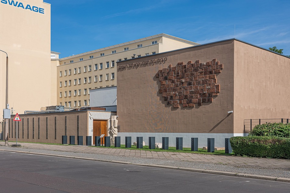 Die Synagoge bietet einen Anlaufpunkt für Juden und alle, die an ihrem Glauben interessiert sind.