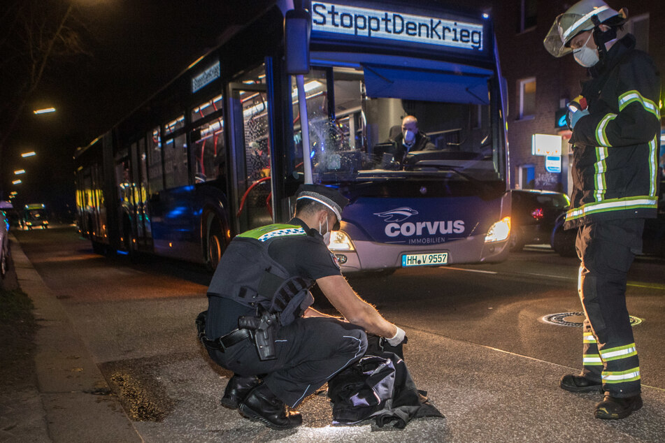 Schwerer Unfall in Hamburg: Fußgänger von Bus erfasst