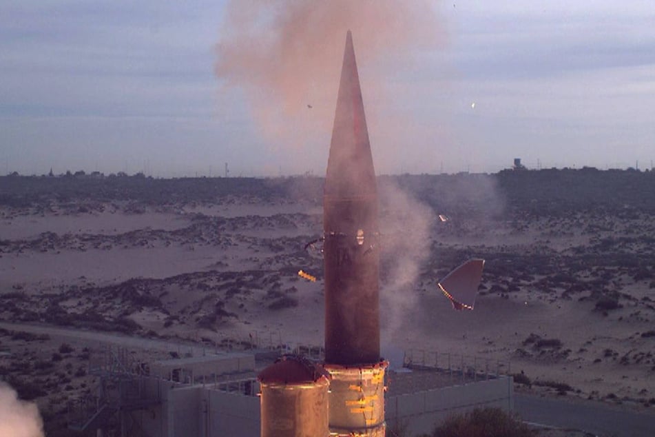 Mit dem israelischen Flugabwehrsystem Arrow 3 sollen ballistische Raketen bereits im Weltraum abgefangen werden können.