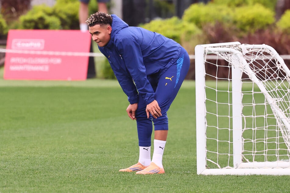 Antonio Nusa (20) wird gegen Pauli wohl wieder im Kader stehen. Wieder bei 100 Prozent ist er aber noch nicht.