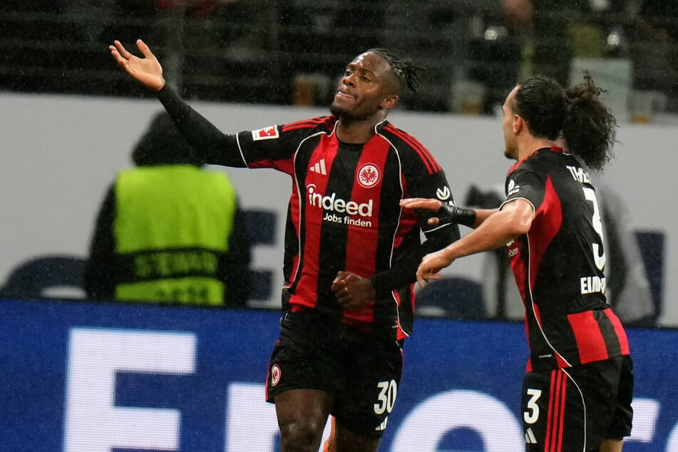 Erleichterung pur nach dem 1:1 durch den eingewechselten Michy Batshuayi (l.)