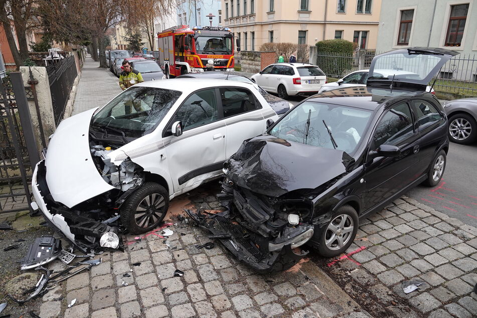 In der Weidentalstraße endete im Januar die wilde Verfolgungsjagd in einem Unfall.