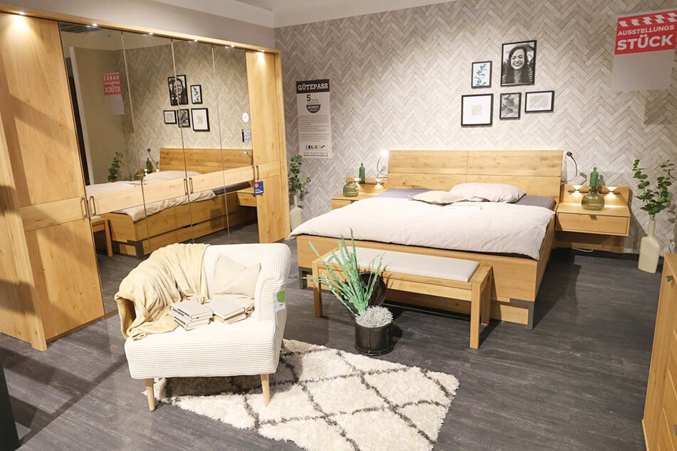 Hier könnt Ihr am Sonntag (21.12.) beim Möbelkauf richtig sparen