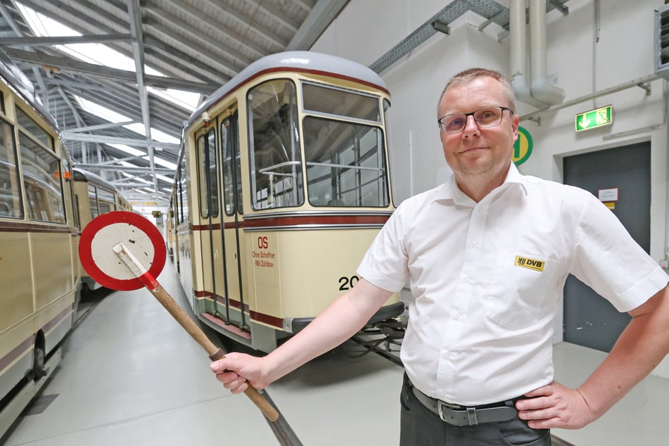 Er lässt einige Modelle auf die Straße: Straßenbahn-Museumschef Sven Wierick (50) rechnet mit bis zu 800 Besuchern am Sonntag.