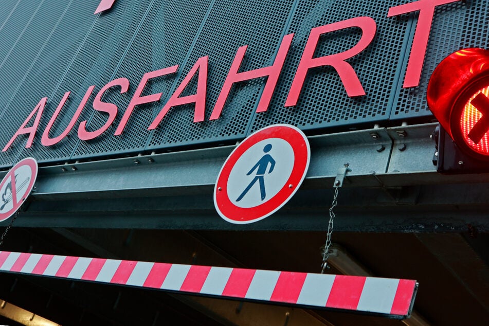 Die Suche nach einem Parkplatz in einem Parkhaus ist in Frankfurt jetzt deutlich einfacher geworden. (Symbolbild)