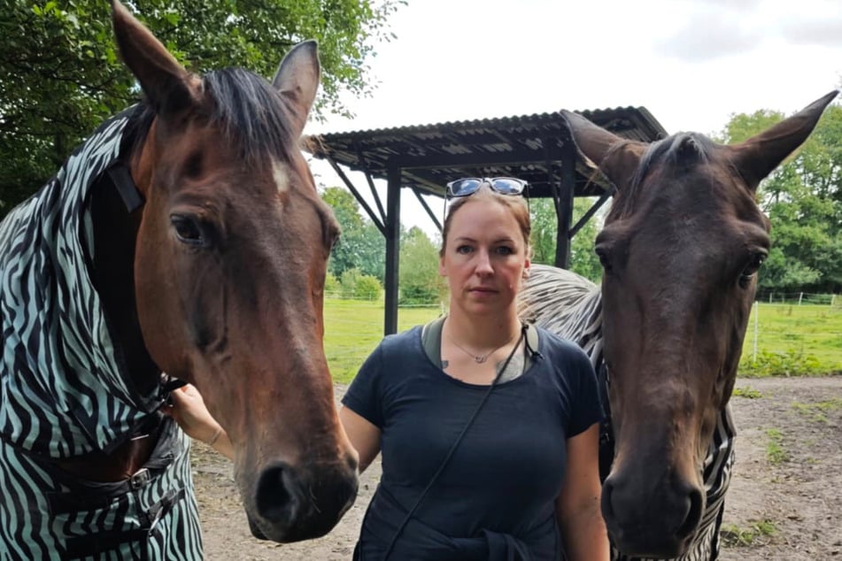 Manja Buchmann (34) hat Angst um ihre Pferde und ihre Tochter.