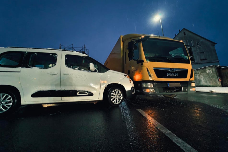 Der Citroën-Fahrer missachtete die Vorfahrtsregelung und es kam zum Zusammenstoß.