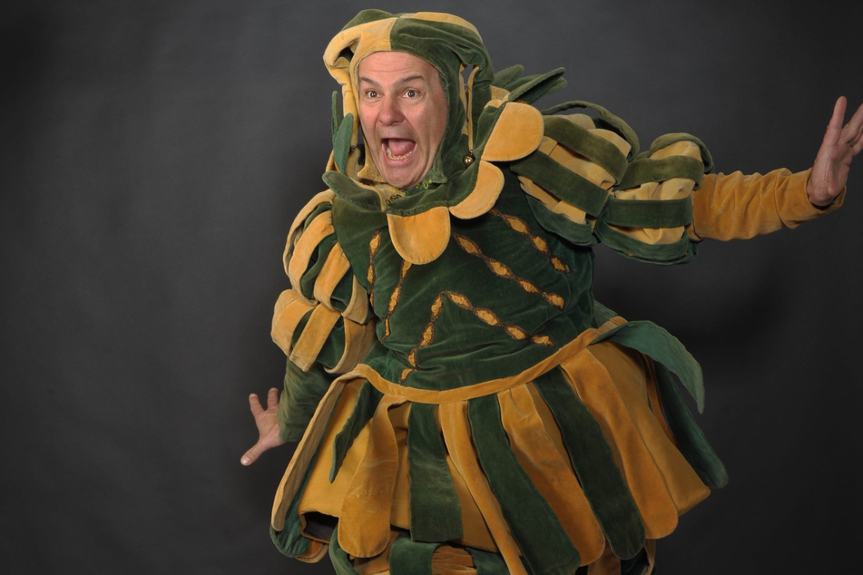 Am Sonntagabend spielt Tom Quaas im Societaetstheater in "Till Eulenspiegel – Sie könnten fliegen".