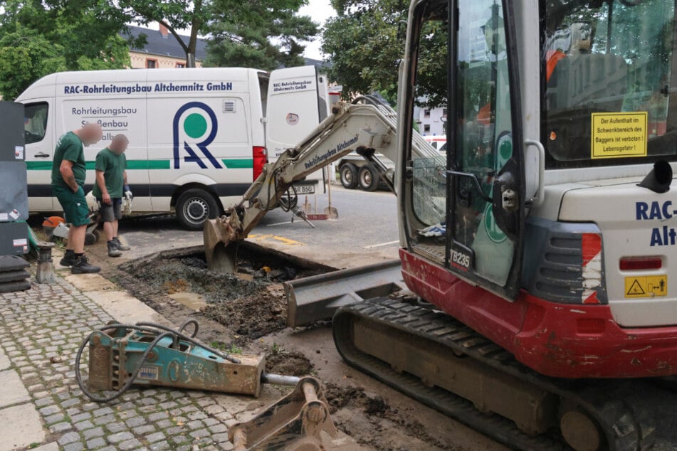 Die Arbeiten zur Wasserwiederherstellung laufen auf Hochtouren.