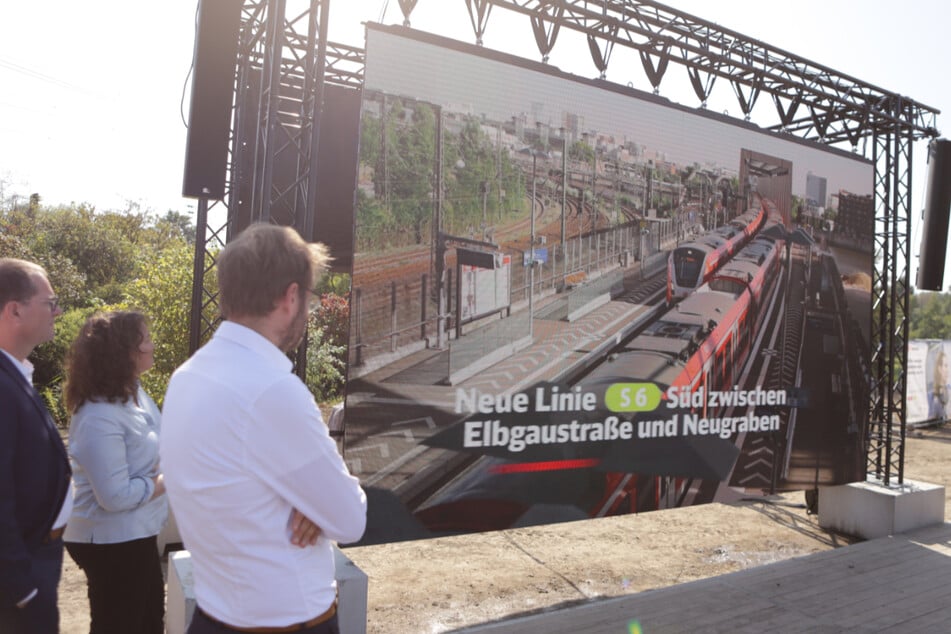 Ein kurzer Film zeigte den Gästen, wie das S-Bahn-Netz im Hamburger Süden zukünftig aussehen soll.