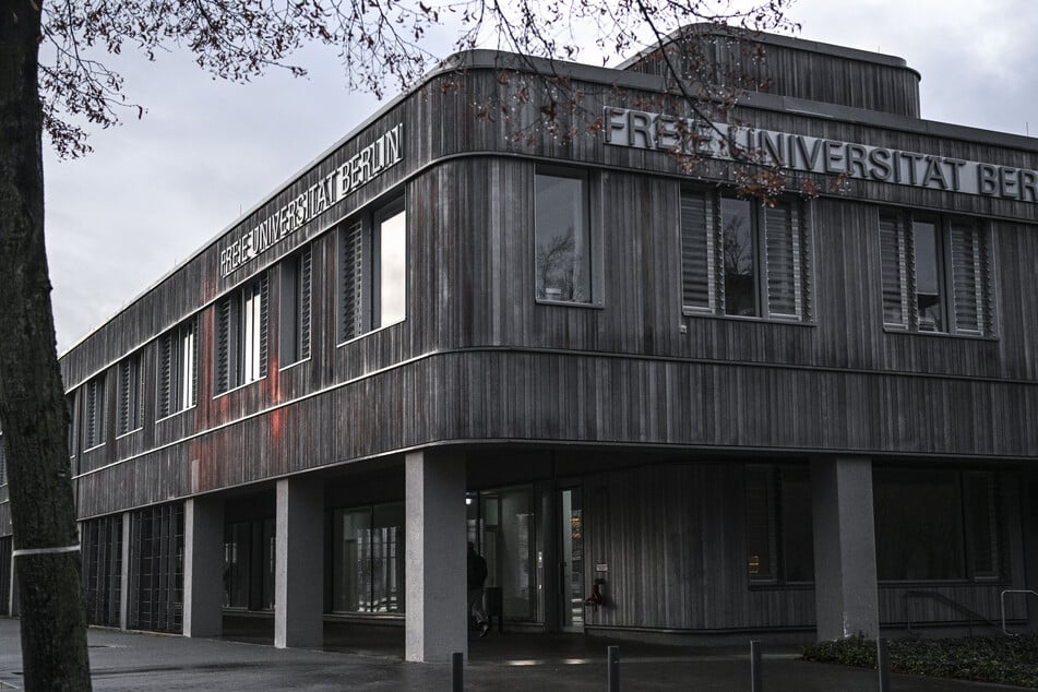 Den bisherigen Kenntnissen der FU zufolge entstand der Fehler im Stromsystem.