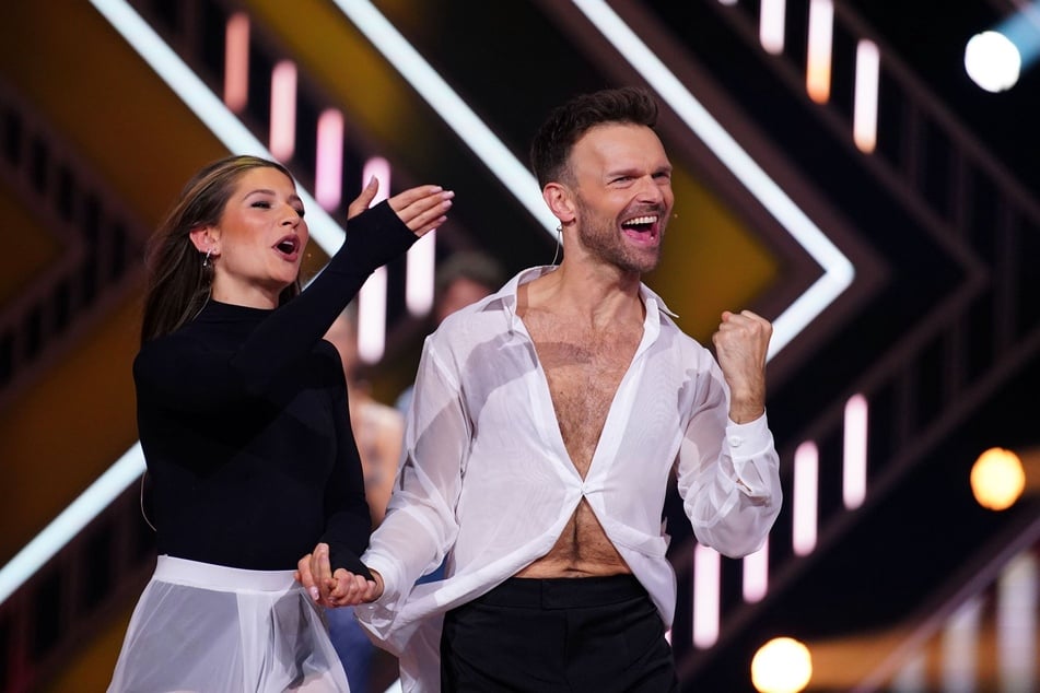 Jana Wosnitza (30) und Vadim Garbuzov (36) überzeugten bei "Let's Dance" mit einer gefühlvollen Darbietung.