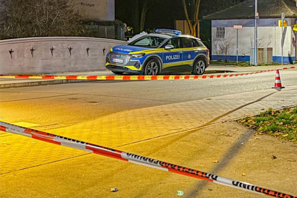 Der Tatort wurde in der Nacht zum Samstag abgesichert und untersucht.