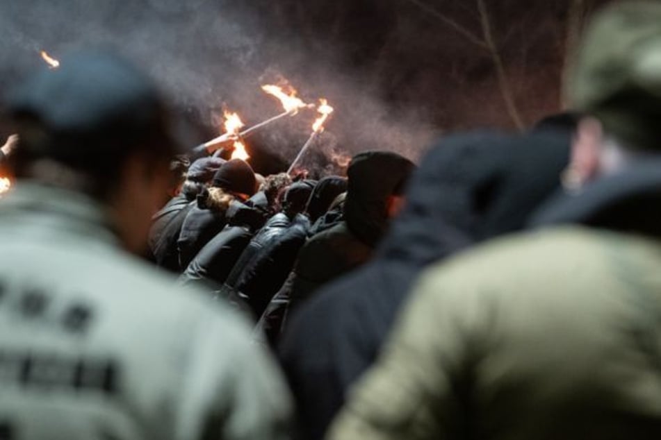 Rechtsextreme treffen sich regelmäßig zu einer Fackelmahnwache auf dem Heilbronner Wartberg. (Archivfoto)