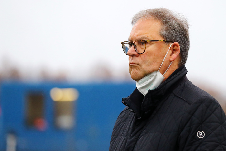 NOFV-Präsident Hermann Winkler (58) schließt sich den Profiklubs an und fordert mehr Zuschauer in deutschen Fußballstadien. Vor allem der Nachwuchsbereich leidet unter wegfallenden Einnahmen.
