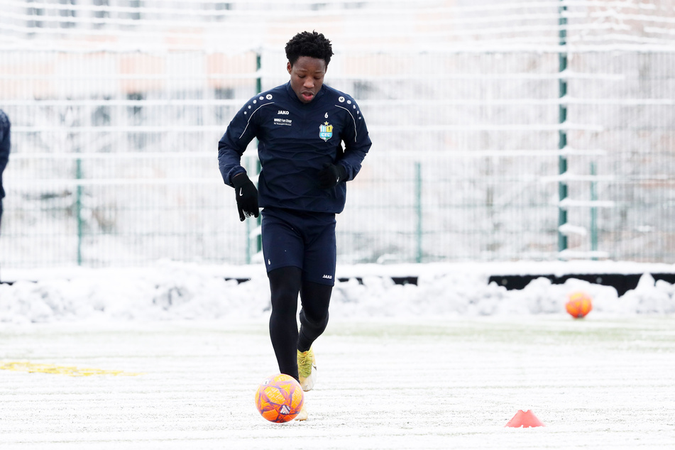 Offensivmann Benjika Caciel spielt künftig beim Chemnitzer FC.