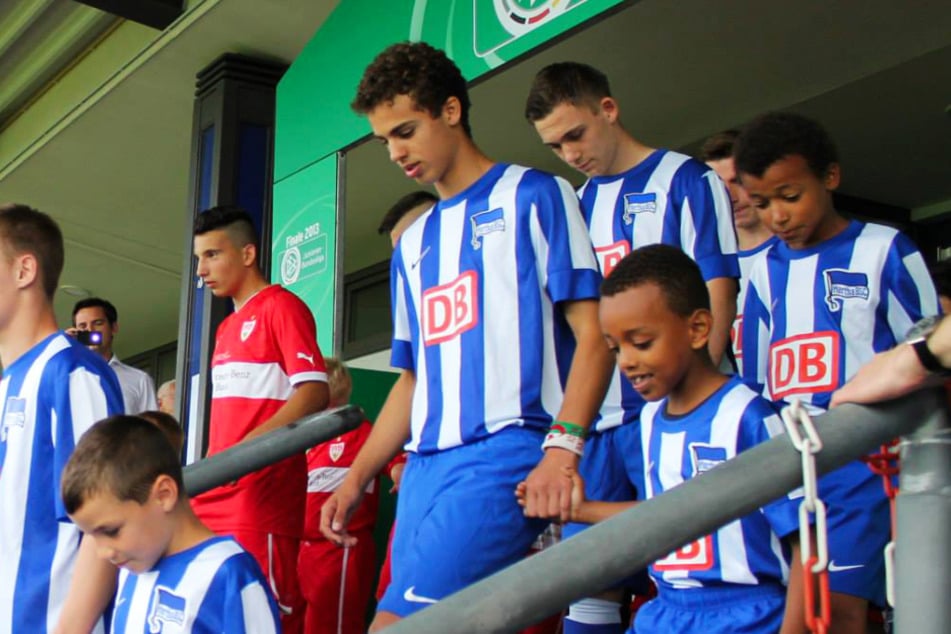 Mehr als sieben Jahre her: Farid Abderrahmane (vorne-Mitte) stand mit der U17 von Hertha BSC im Finale um die Deutsche Meisterschaft, verlor gegen den VfB Stuttgart aber mit 0:1.