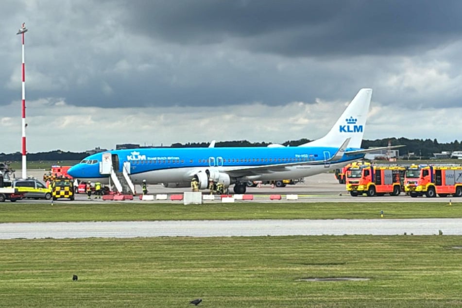 Eine KLM-Maschine musste am Donnerstag auf dem Hamburg Airport notlanden, nachdem Rauch aus einem der Triebwerke gekommen war.