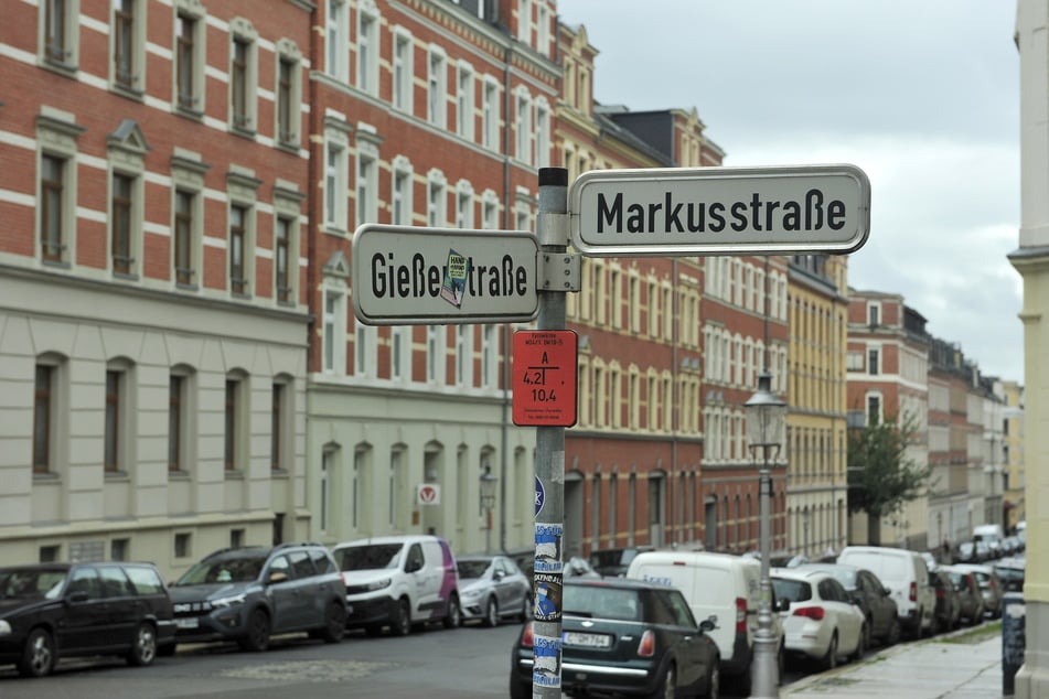 In einer Wohnung in der Gießerstraße missbrauchte S. sein Opfer laut Anklage mehrfach.