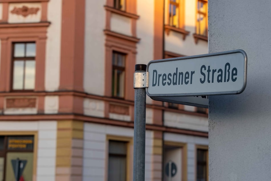 In der Dresdner Straße wurden in der Nacht zwei Tatverdächtige festgenommen. (Archivbild)