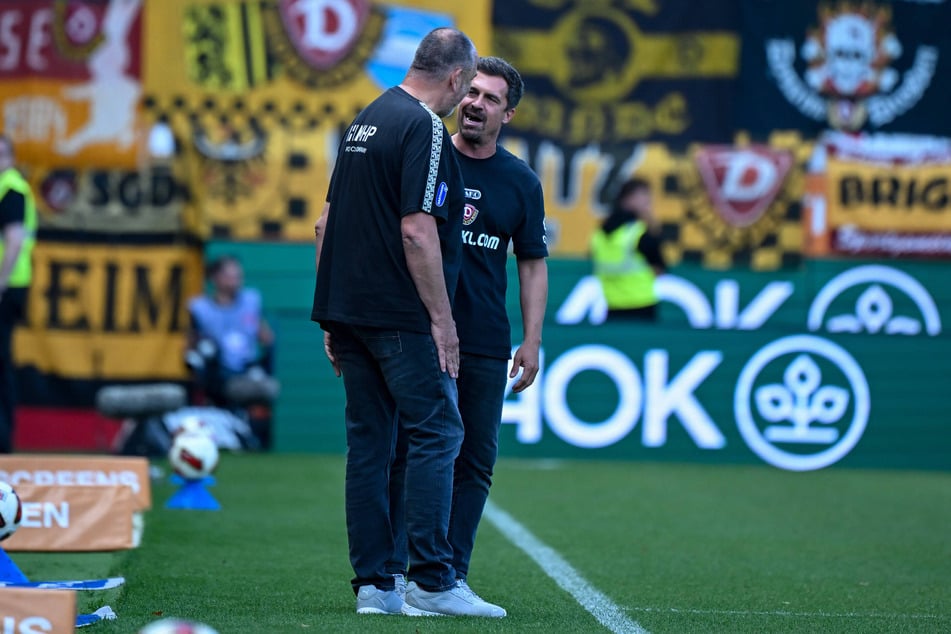 Waren nicht immer einer Meinung: Dynamo-Trainer Thomas Stamm (43, h.) und Heidenheims Frank Schmidt (52).