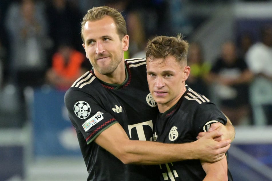 Doppelschütze Harry Kane (l.) munterte Joshua Kimmich auf, der das Tor nicht treffen konnte.