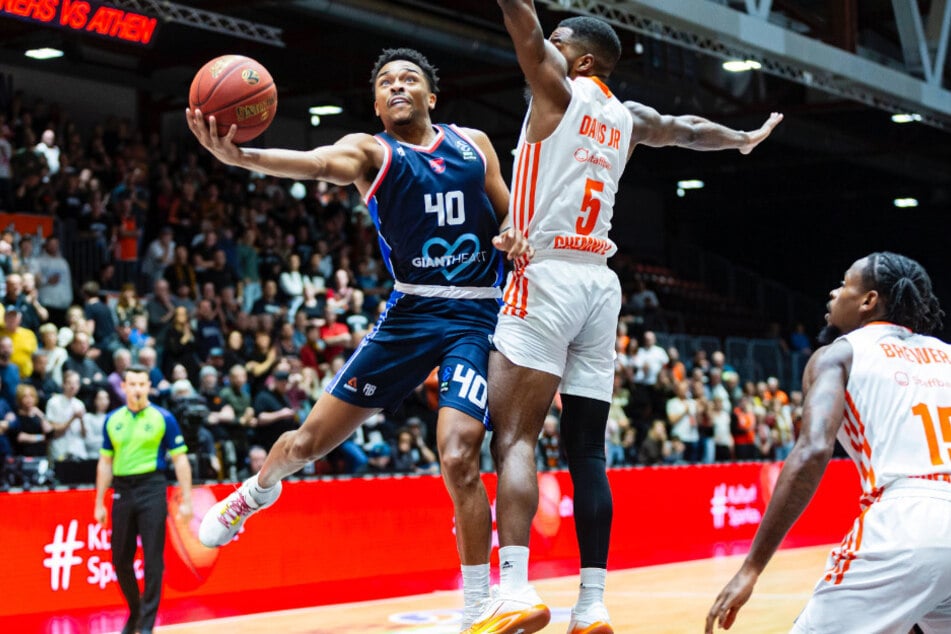 Nach einem Rückstand von 53:66 konnten die Niners sich zurückkämpfen und gewannen letztendlich 73:68.