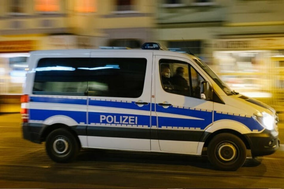 Die Beamten ermitteln wegen gefährlicher Körperverletzung. (Symbolbild)