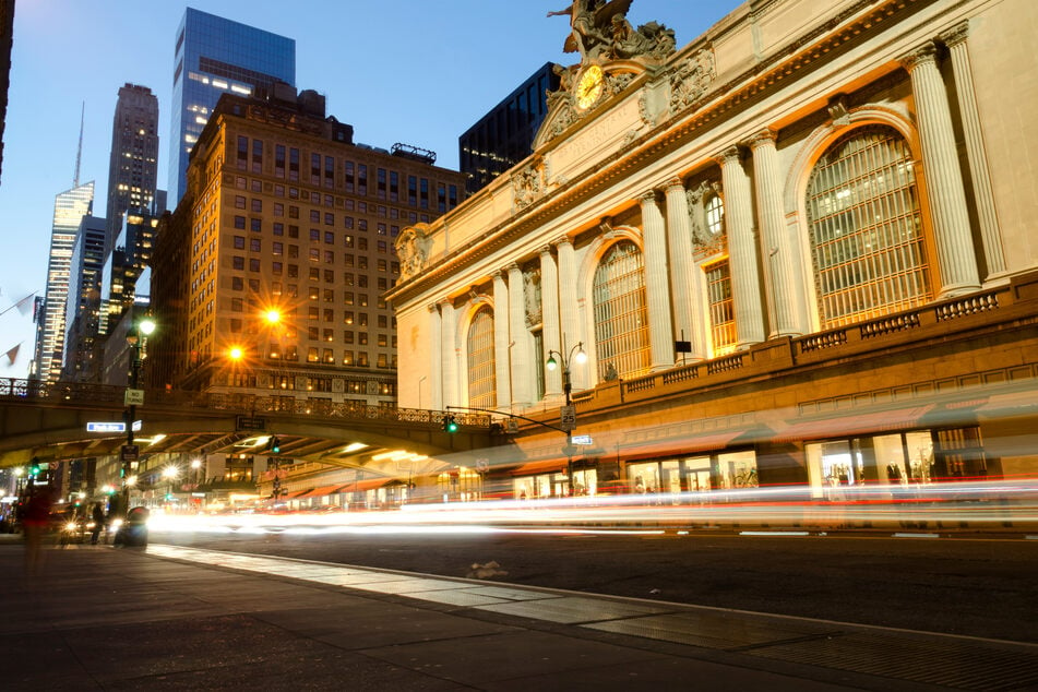 Der größte Bahnhof der Welt steht in New York.