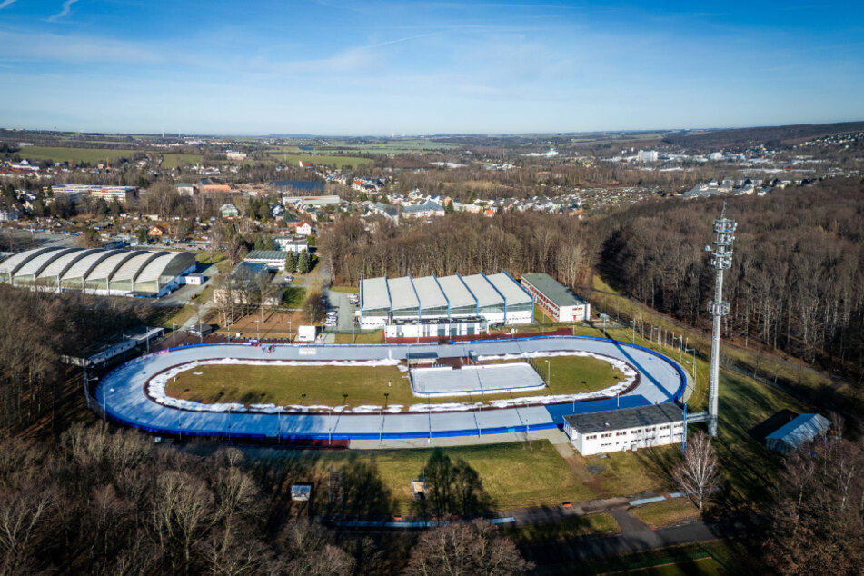 Der Eissportkomplex am Küchwald wird erstmals zur Zieleinfahrt für das European Peace Ride.