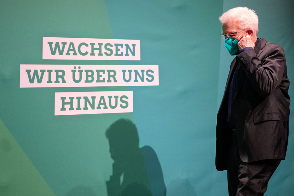 Baden-Württembergs Ministerpräsident Winfried Kretschmann (72, Grüne) wird der Basis auf dem Parteitag in Heilbronn erklären, warum er erneut mit der CDU regieren will. (Archivbild)