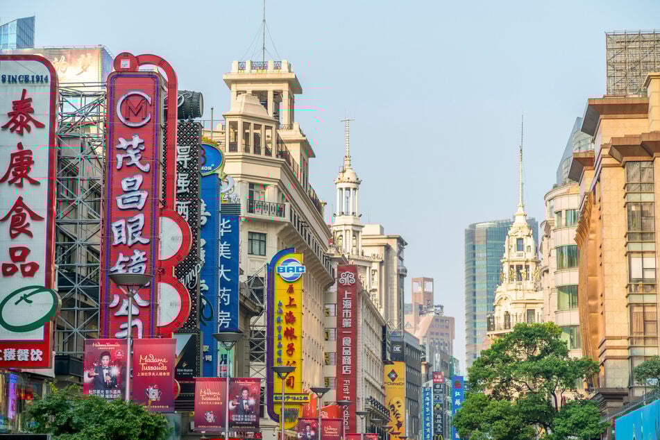 Diese lange Shoppingmeile befindet sich in Shanghai.