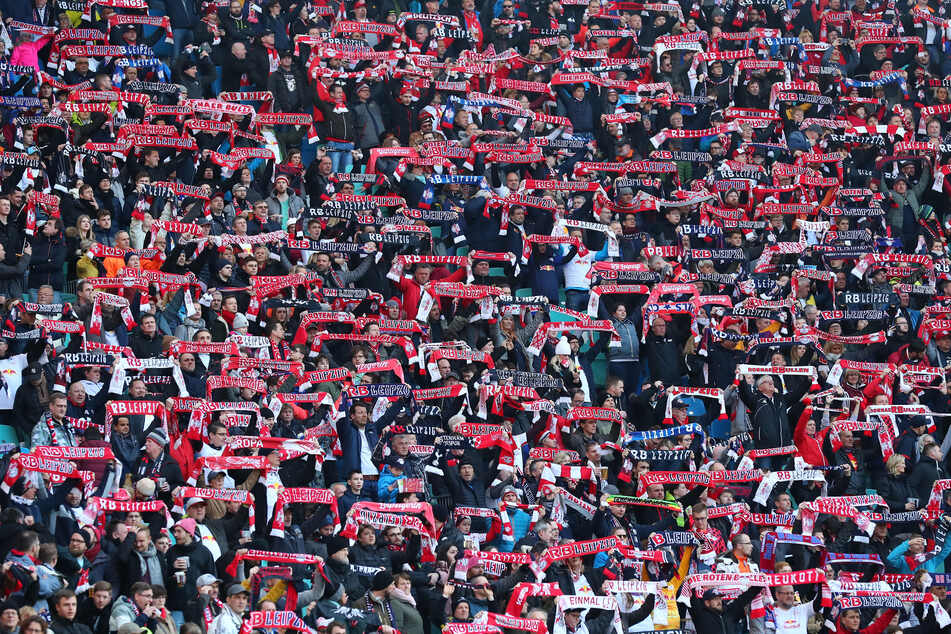 Freude bei den Leipziger Fans? Unter Umständen gibt es ab Januar tatsächlich einen neuen Sportdirektor bei den Roten Bullen.