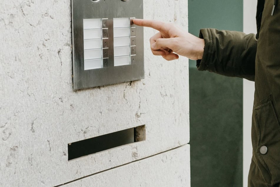 Vermieter bedroht, Sturm geklingelt: Aggressiver Mann randaliert in Nachbarschaft