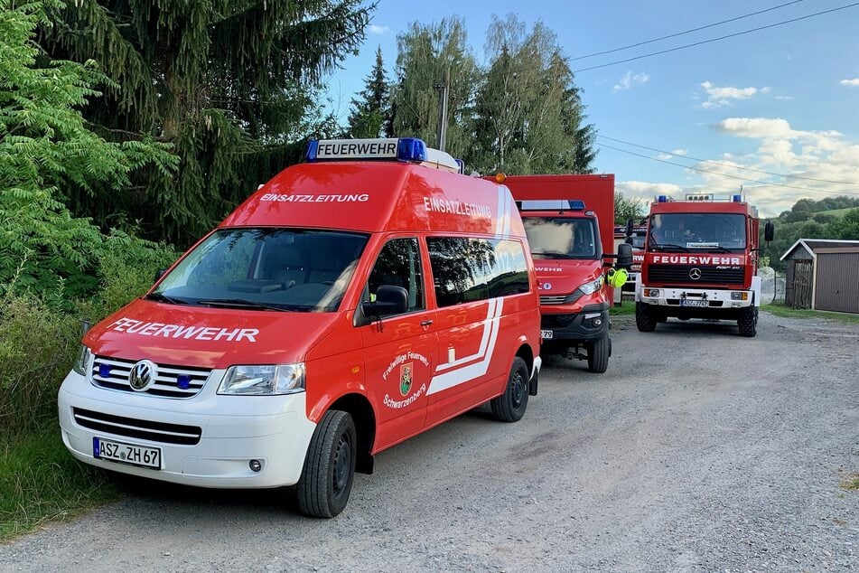Neben der Schwarzenberger Feuerwehr waren auch die Wehren aus Grünstädtel und Pöhla im Einsatz.