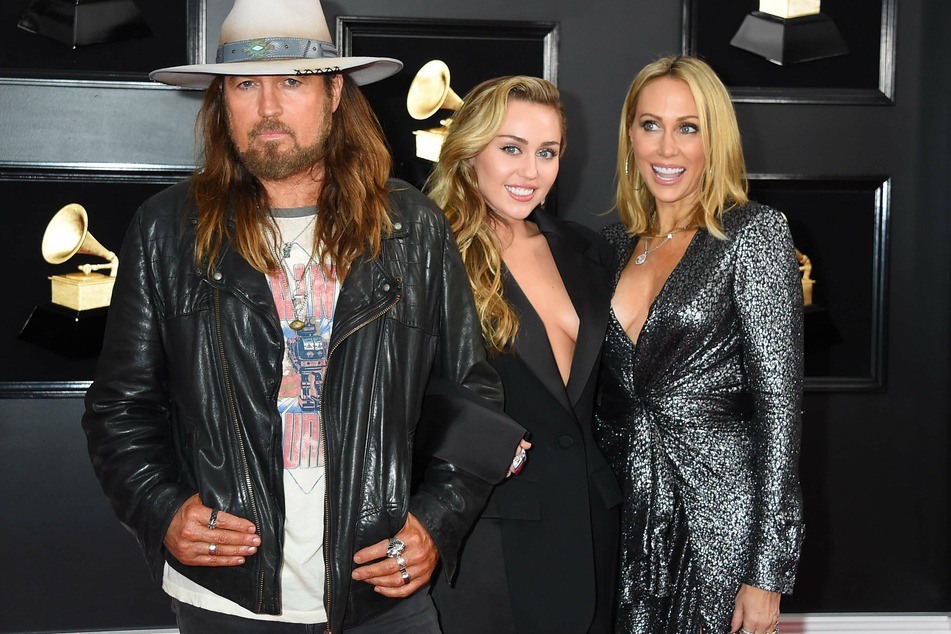 Tish Cyrus Files for Divorce From Billy Ray Cyrus for 3rd Time