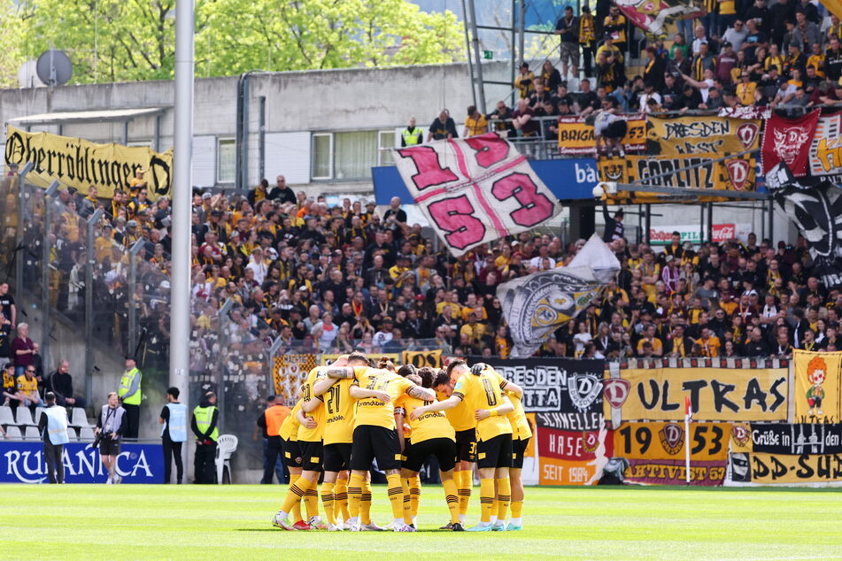 In der Vorsaison spielte Dresden ebenfalls an einem Sonntag in Freiburg, da aber am Nachmittag. Knapp 3000 SGD-Fans waren am 29. April 2023 dabei. Ob es in einem Monat erneut so viele werden?