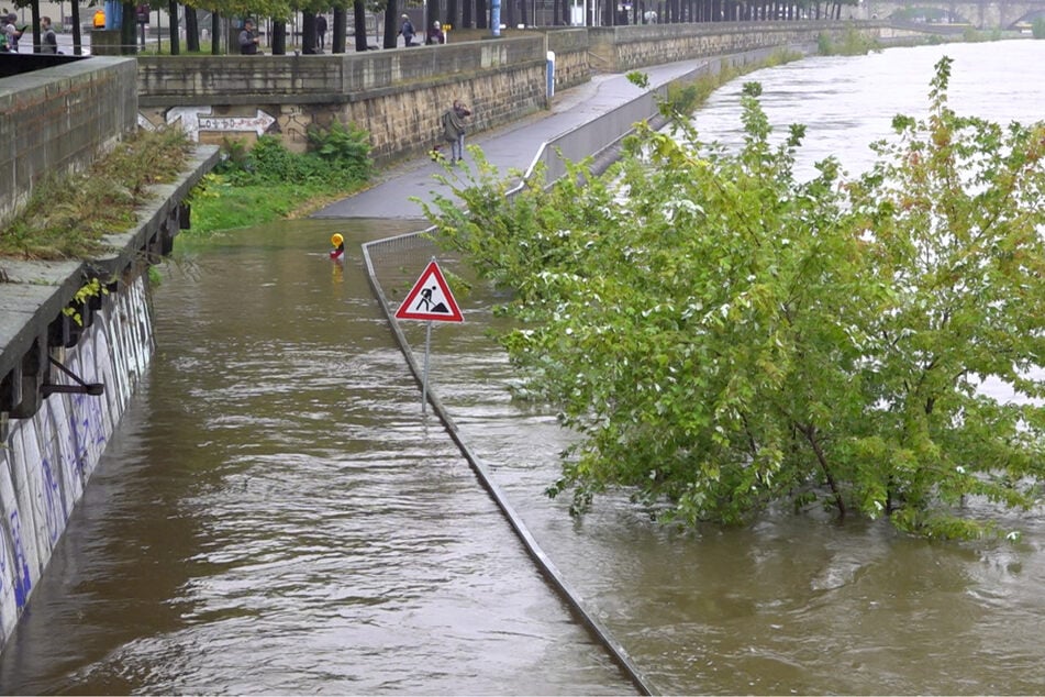 Am Dienstag gegen 16 Uhr wird damit gerechnet, dass der Pegel die 6-Meter-Marke knackt.