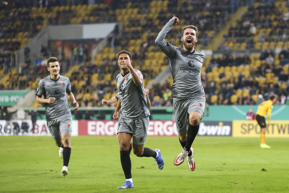 Matchwinner: Durch den Treffer von Christopher Buchtmann in der 101. Minute siegte der FC St. Pauli mit 3:2 gegen Dynamo Dresden und zog ins Achtelfinale ein.