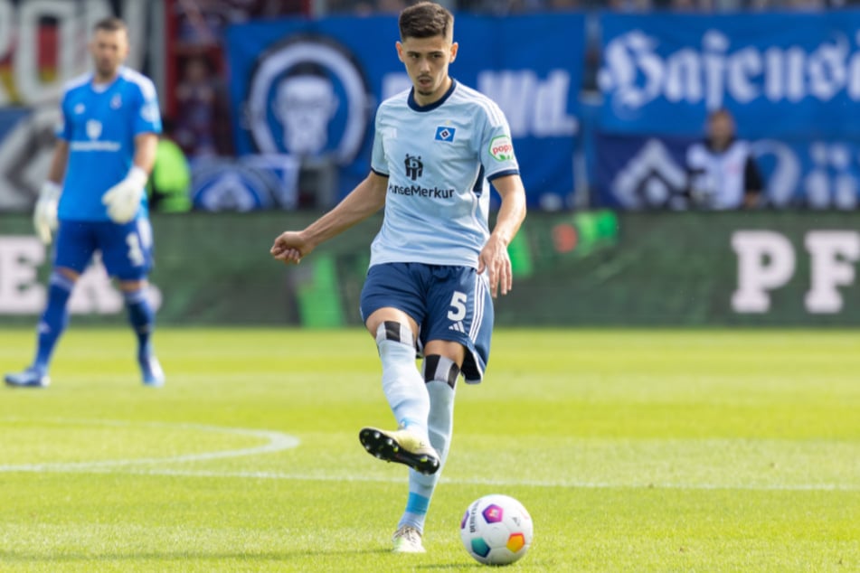 Dennis Hadzikadunic (26) spielt für den HSV und ist für die bosnische Nationalmannschaft nominiert. (Archivbild)