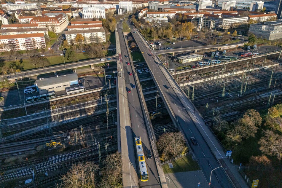 Blick auf die Brücke der Budapester Straße: Weiter südlich soll ab 19. Mai monatelang gebaut werden. (Archivfoto)