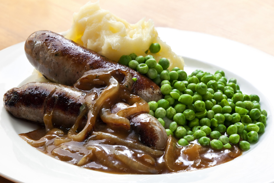 Elevate your Friday night with this fantastic bangers and mash recipe.