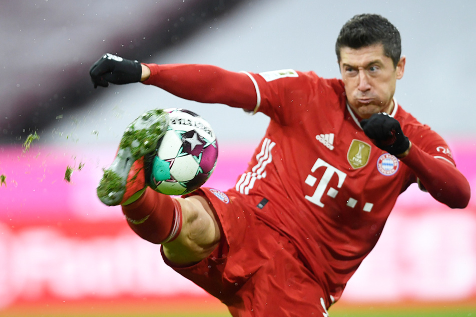 Robert Lewandowski (32) gilt die größte Aufmerksamkeit der Gladbacher Defensive. Der Weltfußballer ist ein Schnellstarter.